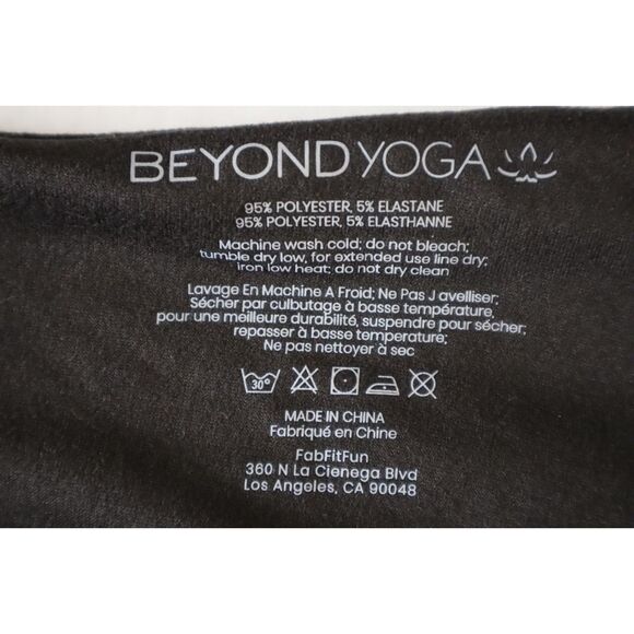 Beyond Yoga Women's One Size Black Lightweight Pocket Infinity Scarf - Picture 9 of 16